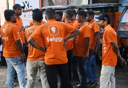 How Does Swiggy Delivery Boy Get Paid? [2025 Updated Guide]